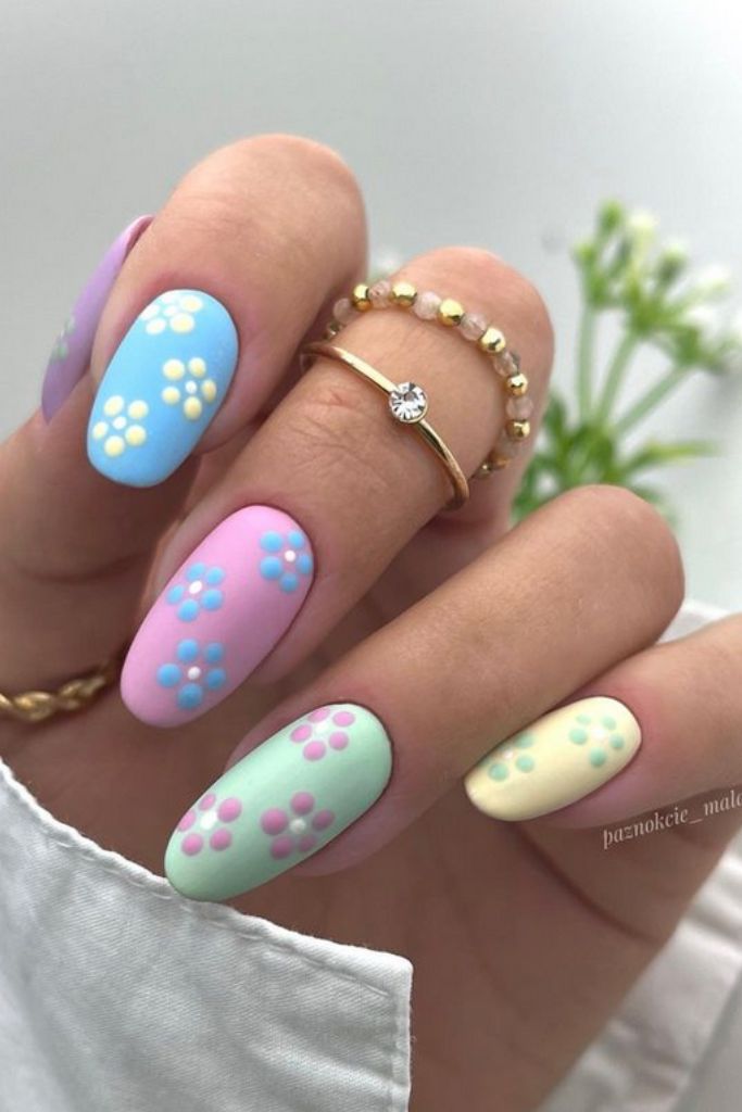 Swirly for the summer :) #nails #gelnails #naturalnails #swirl #trendy  #summernails #pink #orange #artsy | Pink gel nails, Short acrylic nails,  Cute nails